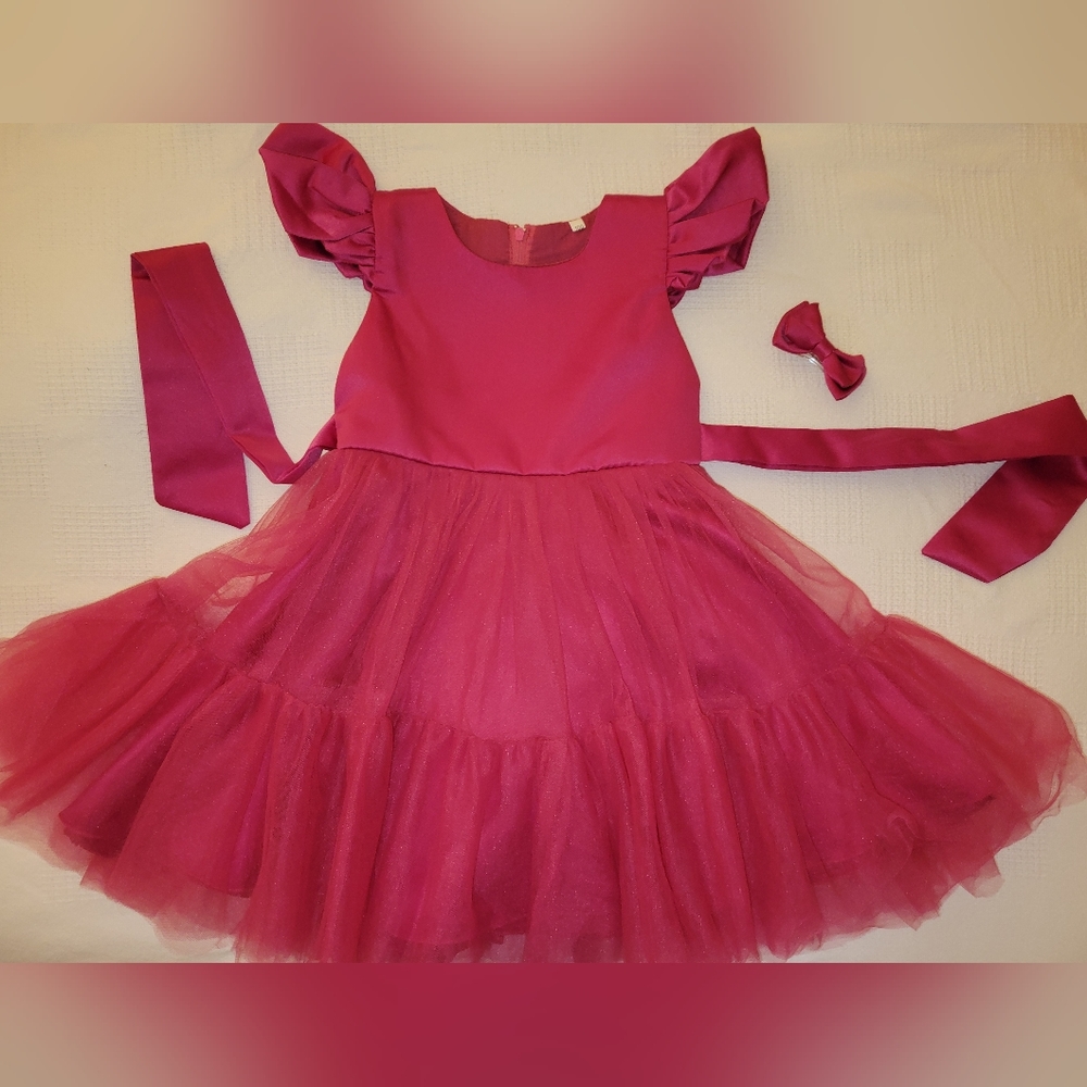 Girl's dress